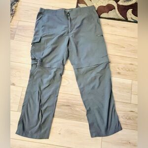 Columbia Women’s Zip-off Cargo Pants Omni Shade - 38 x 30 (size 16)